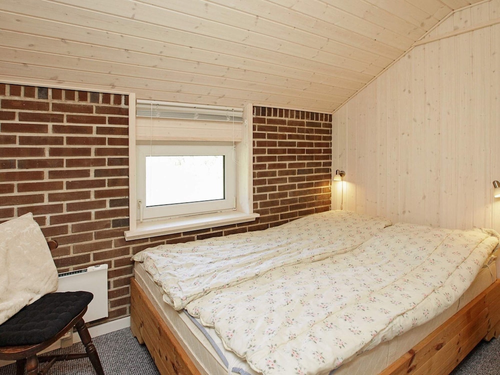 Vibrant Holiday Home in Blåvand near Sea view 5