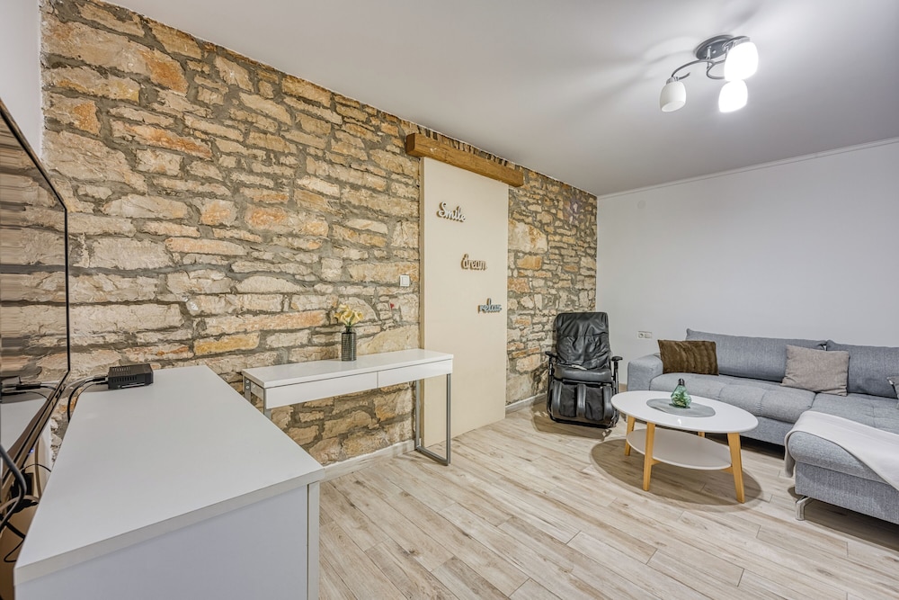 Apartment Alice - close to Pula centre