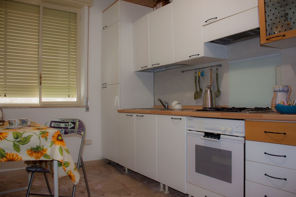 B&B Lighea view 2