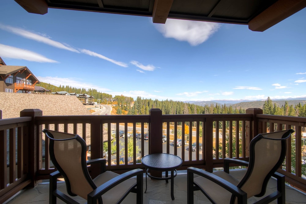 One Ski Hill Place, a RockResort, by Vail Resorts view 2