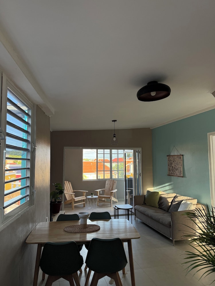 Breezy Azul Getaway Otrobanda