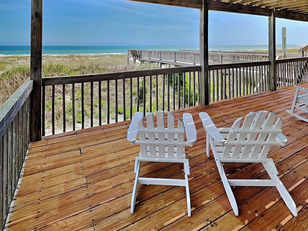 Paradise Palms by Topsail Realty
