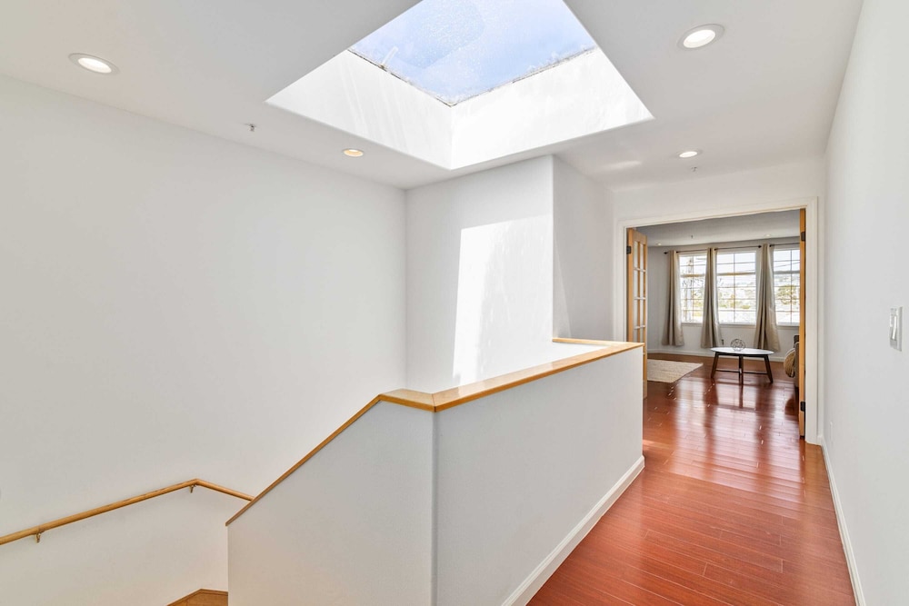 @ Marbella Lane - Vibrant 5BR Home in Daly City