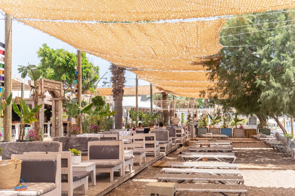 Kefi Beach ve Süitler - Image 60