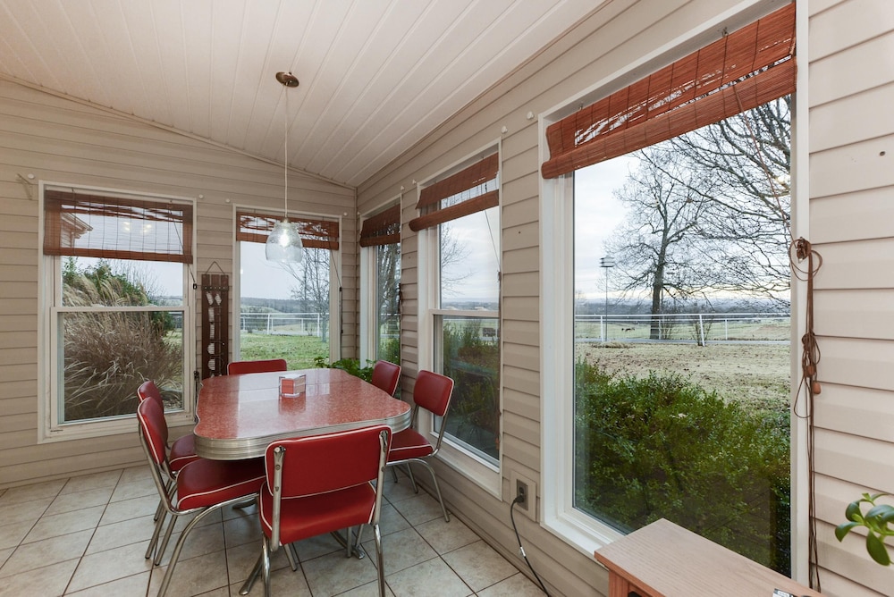 Omaha Vacations - Llama House - Property Image 60