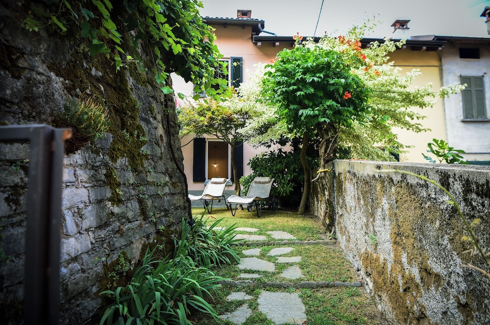 Loppia Secret Garden by Wonderful Italy