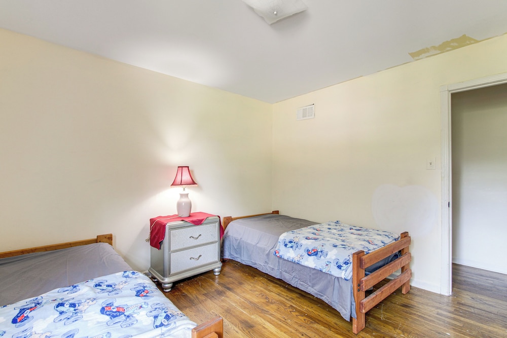Stay & Play in Memphis: Family Home w/ Yard!