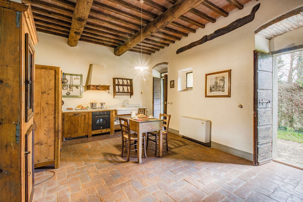 Family Tuscany Villa with private pool