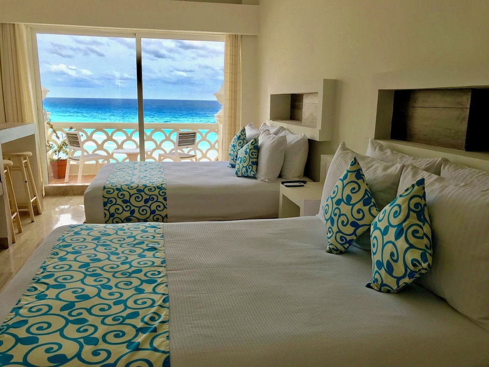 OvaCancun Apartments