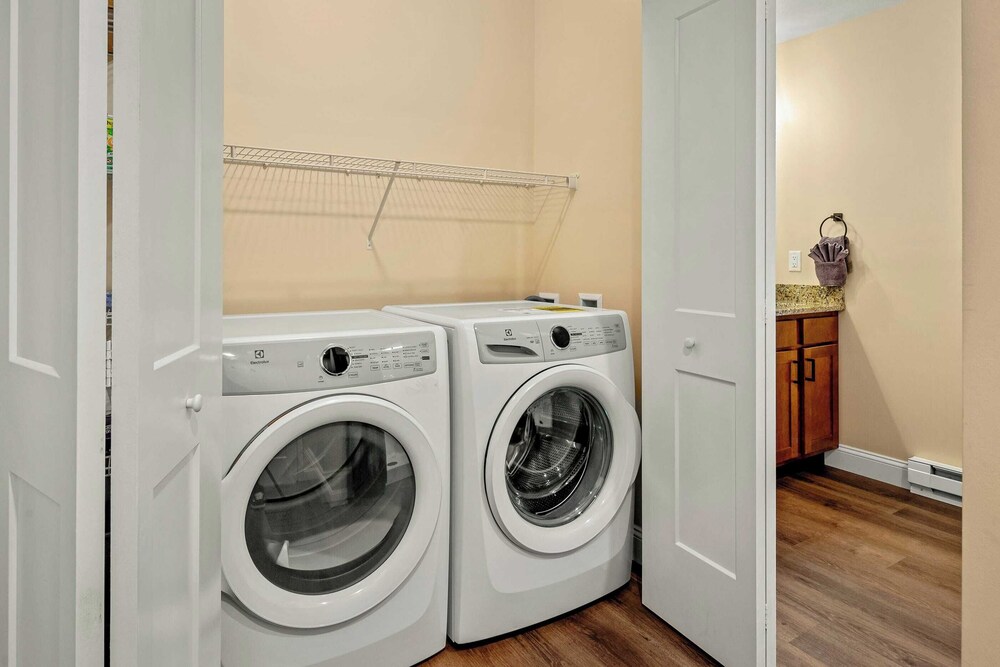 Stephen Way by Avantstay Hot Tub + Game Room Albrightsville