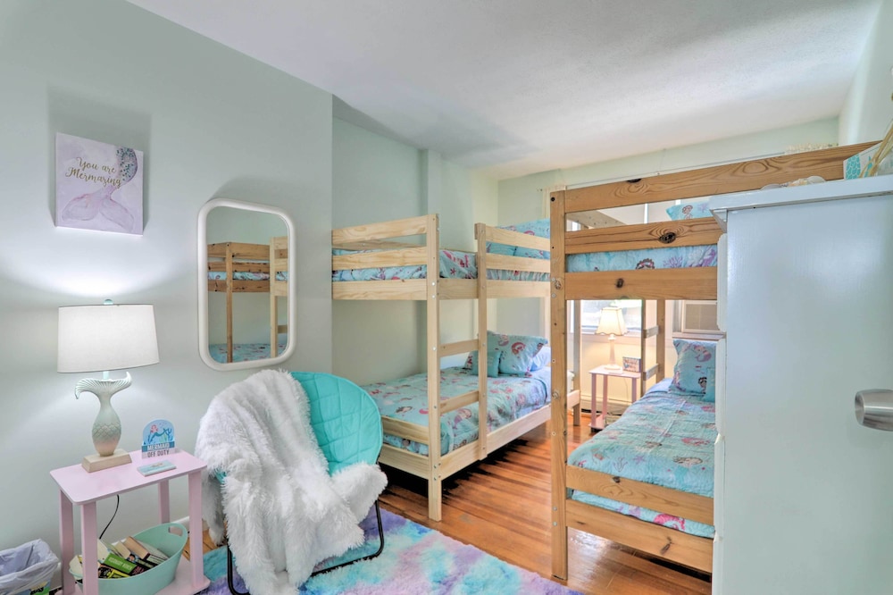 Bayfront Wareham Retreat w/ Private Beach!