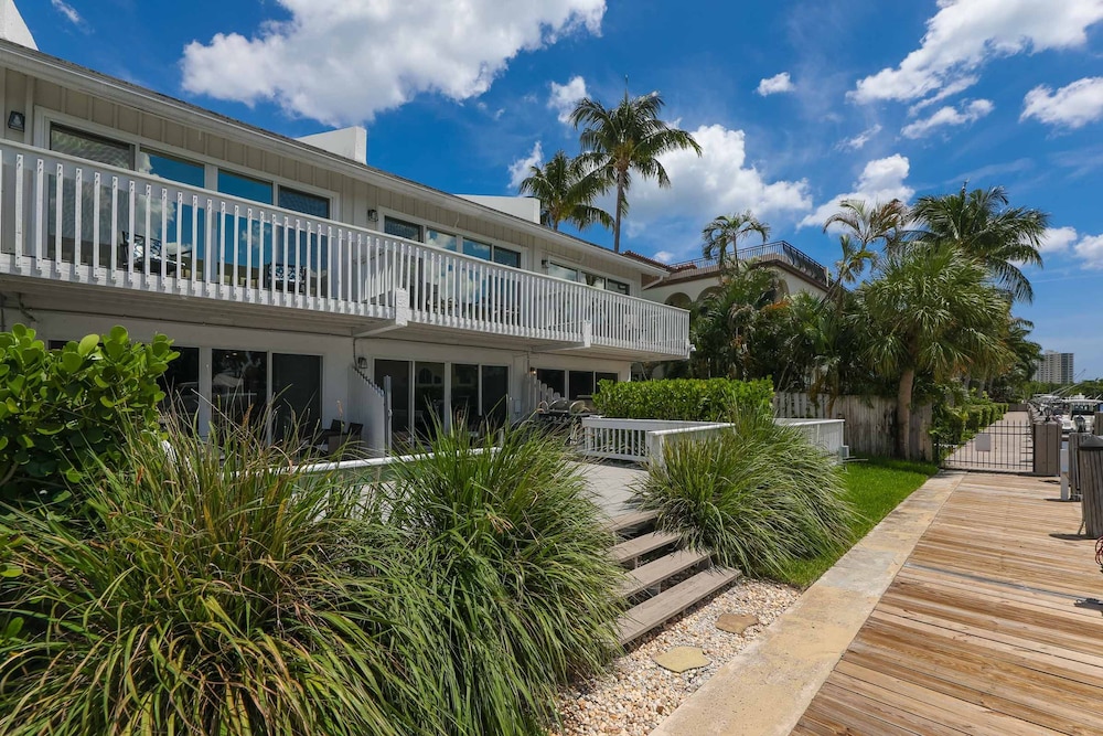 Waterside Retreat in Fort Lauderdale