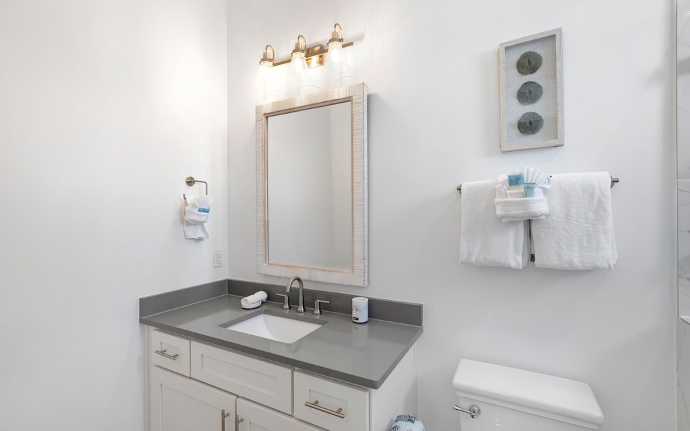 5BR Getaway w/ Private Pool, Golf Cart, 4 Bikes & 30A Convenience!