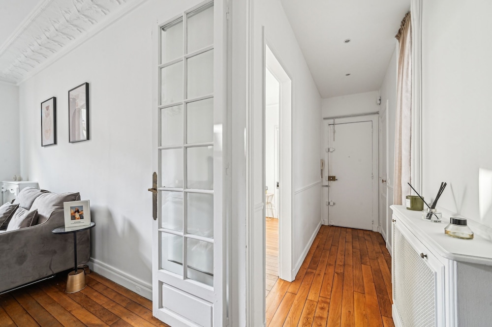 Parisian 1BR near Invalides & Eiffel