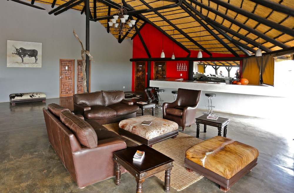 Uukwaluudhi Safari Lodge