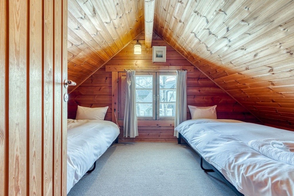 Tanoshii Chalet by H2 Life - Image 2