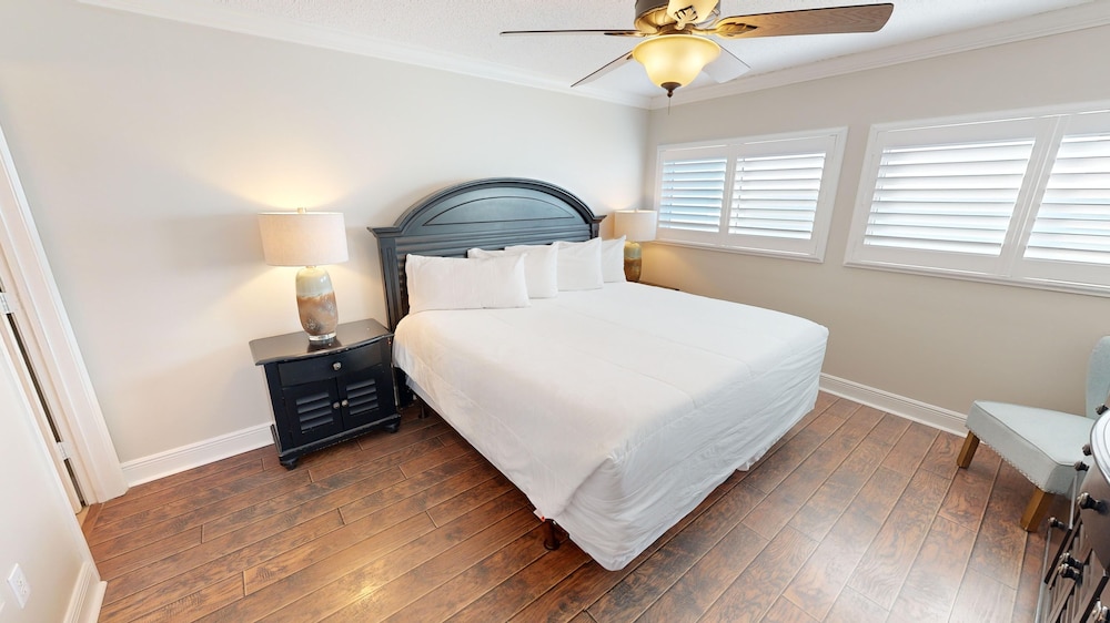 Beach House 301a 2 Bedroom Condo