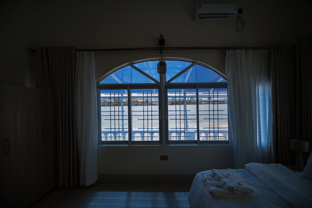 Talab Holidays