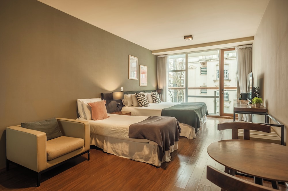 Modern Studio in heart Palermo T309
