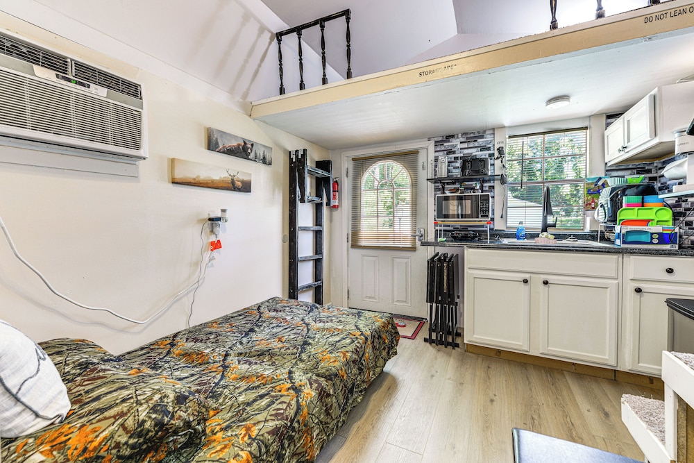 Pet-friendly Raleigh Tiny Home w/ Patio