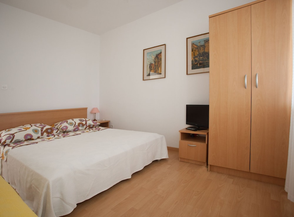 Apartments Toplak