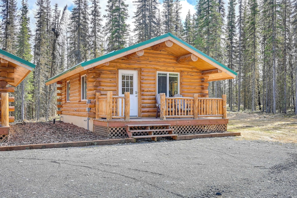 Woodsy Cabin Near Kenai River: Great for Anglers! view 2