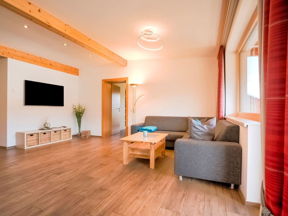 Sunlit Apartment near Ski Area in Weissensee view 3