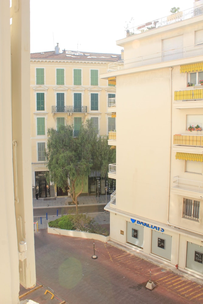Appartements Nice Centre Carré d'Or
