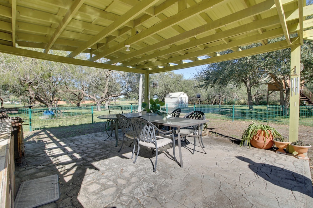 Remote Workers Welcome: Studio in Santa Rosa!