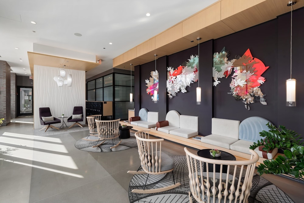 High-end 1BR Fulton Market Panoramic Views