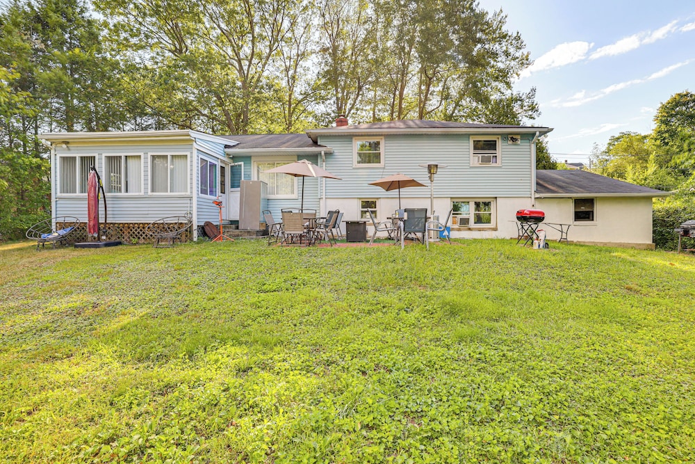 2 Mi to Town: Home w/ Patio & Yard in Waterbury!