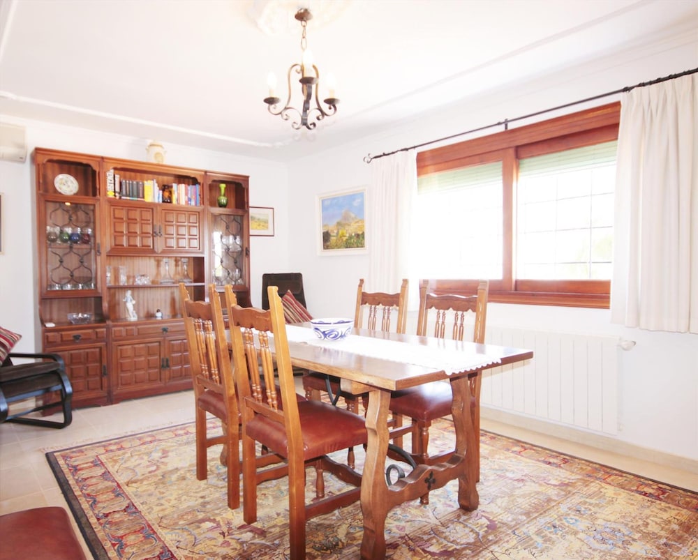El Delfin in J vea With 4 Bedrooms and 3 Bathrooms