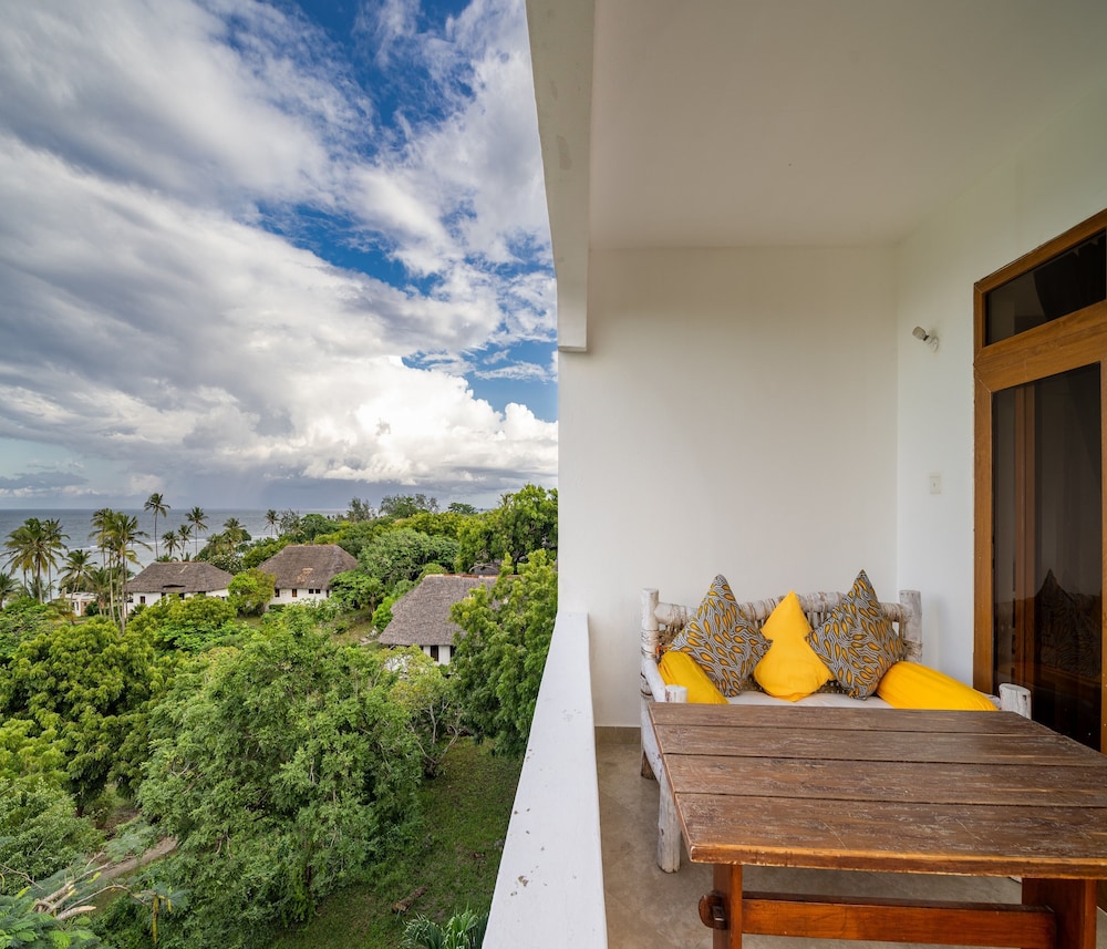 HillPark Amare Resort