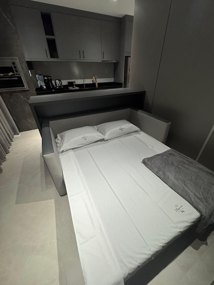 Elegance Residence