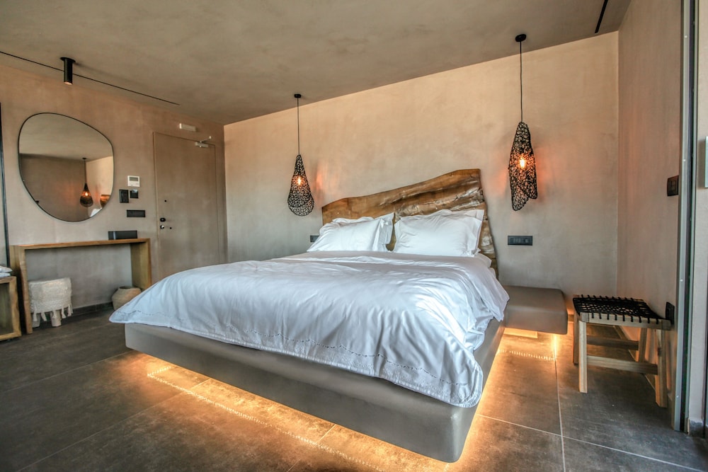 Meteora Heaven and Earth photo 3