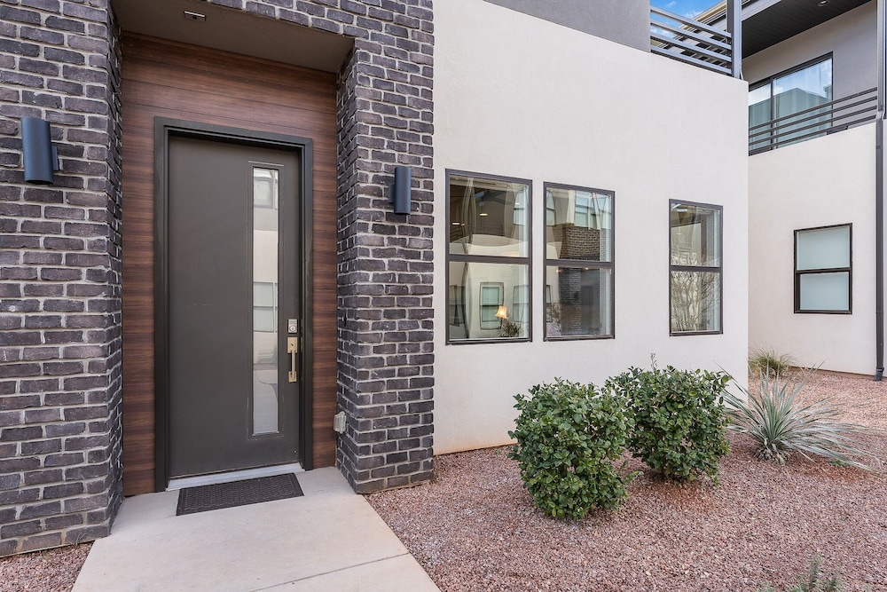 Villa #13 At Bloomington Country Club 4 Bedroom Townhouse