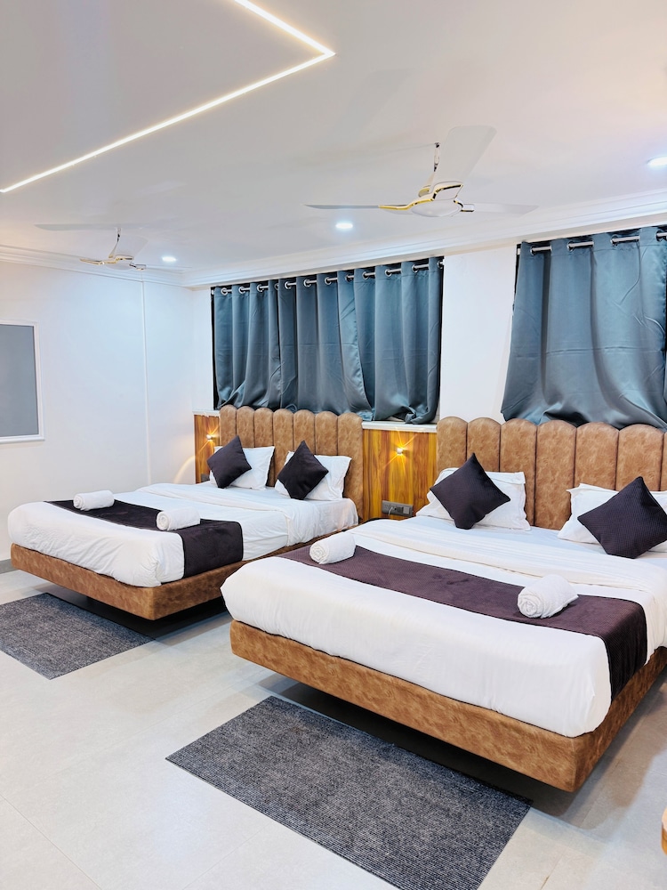 Hotel JK palace