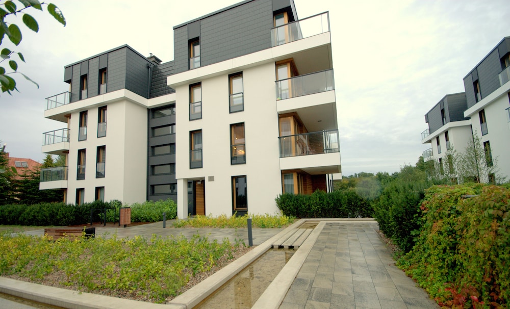 IRS ROYAL APARTMENTS  Bursztynowa view 4