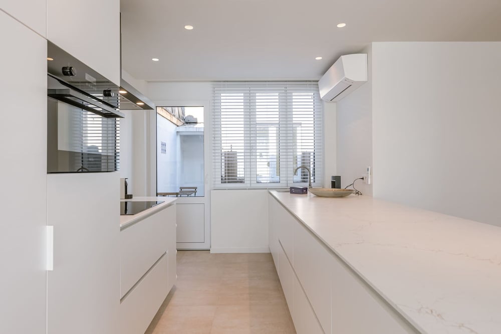 Huswell - New Penthouse With City Harbour Views