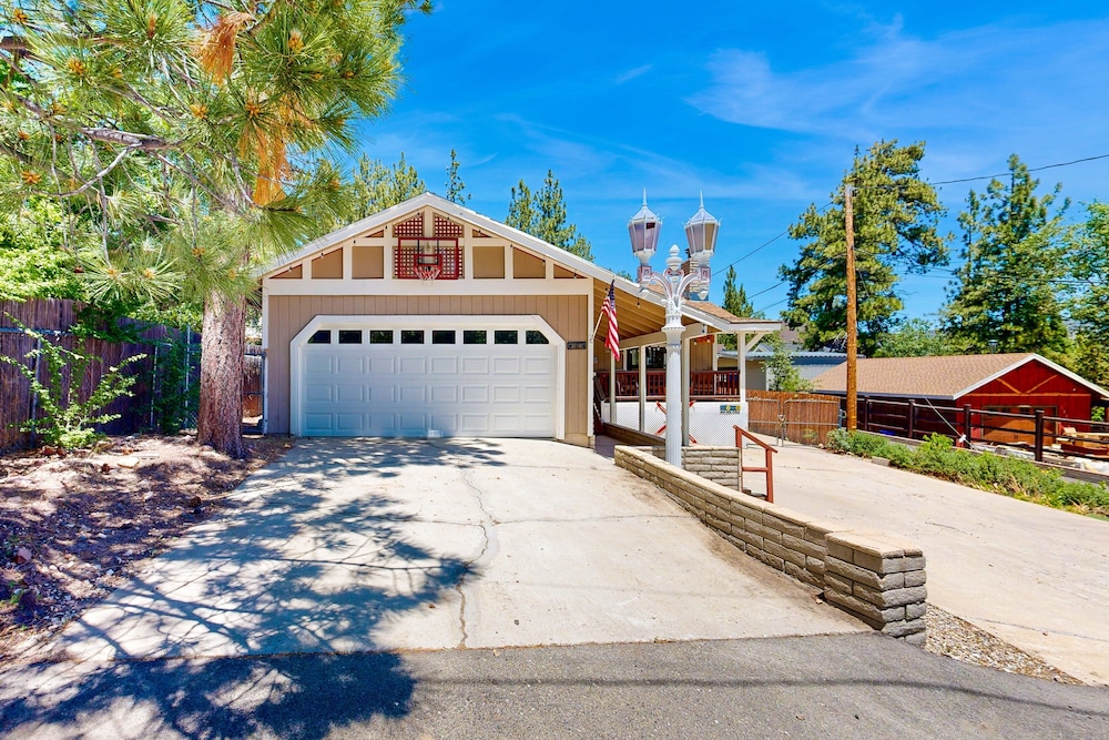 Lazy Bear Cabin #554