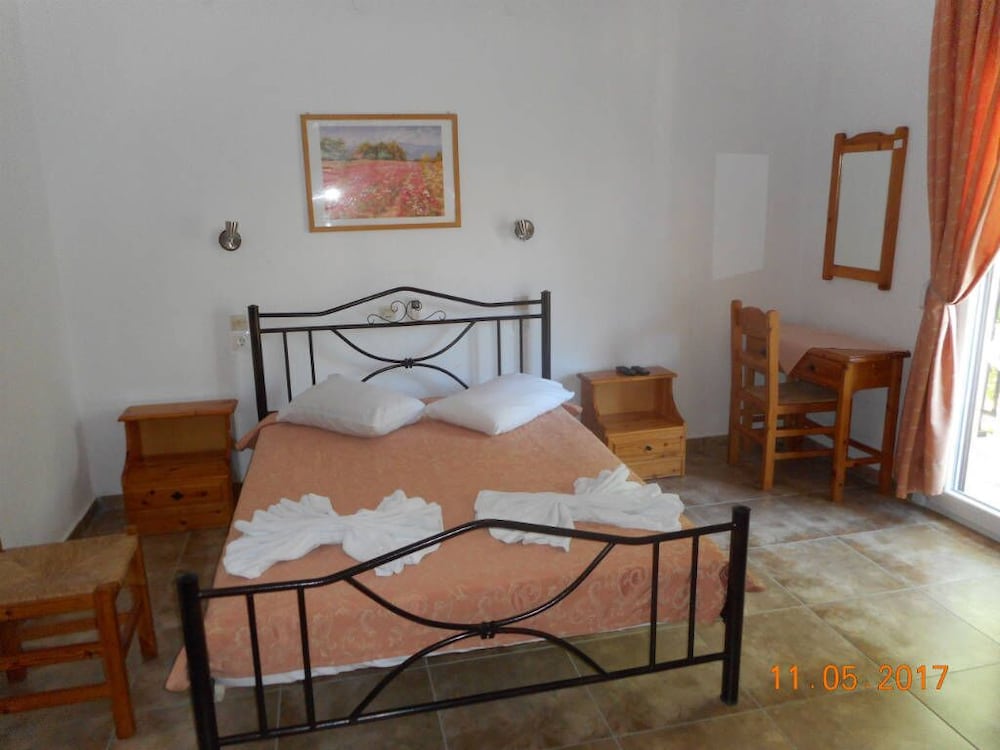 Christos Guesthouse photo 5