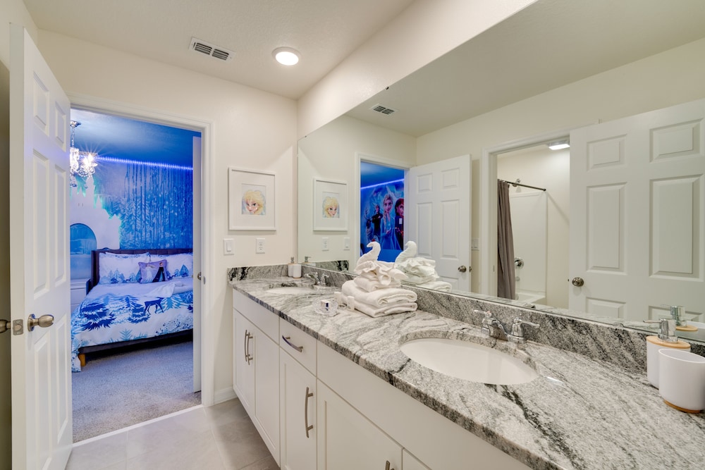 Orlando Area Getaway ~ 17 Mins to Theme Parks!