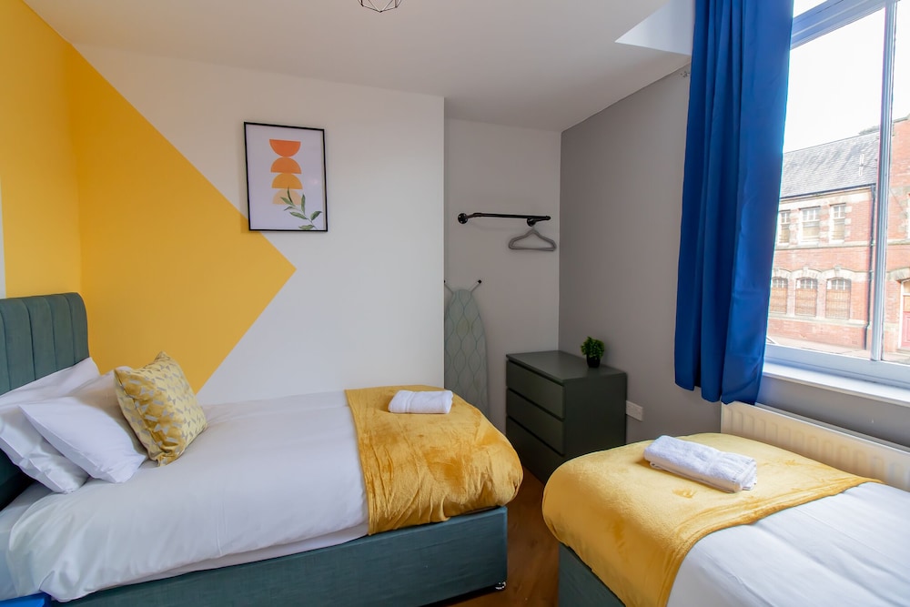 Stunning 1-bed Apartment in Gateshead view 3