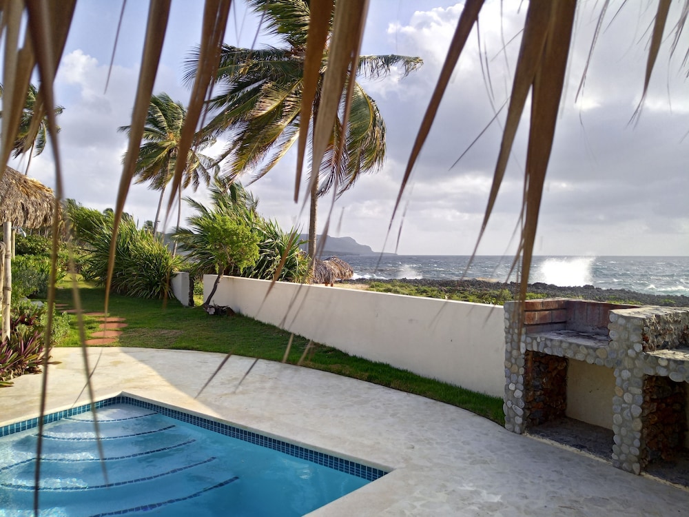 Villa Punta Coral