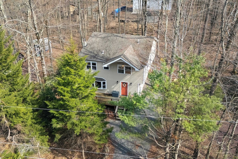 Arrowhead Lake Access, Pool, Fire Pit Near Ski Resorts Oswayo by Avantstay