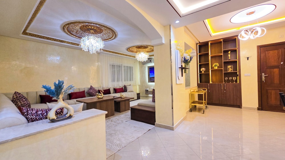 Heart Tangier Marina & Mall 1 min away