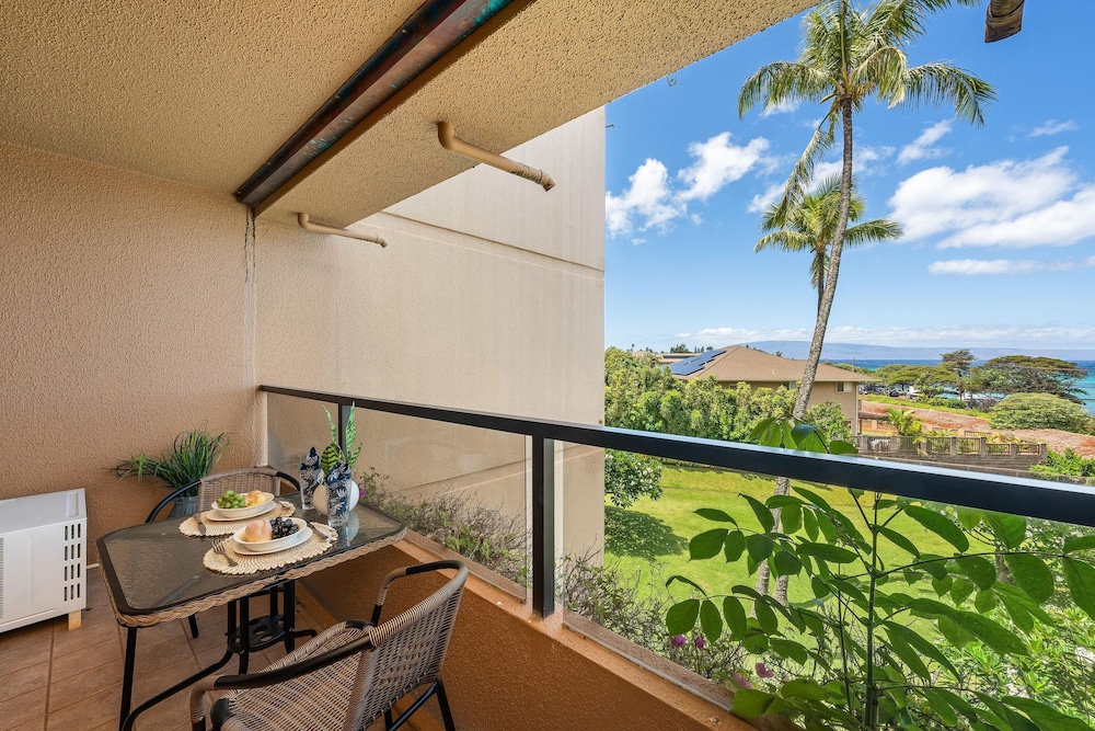 Kahana Villa F405 in Lahaina