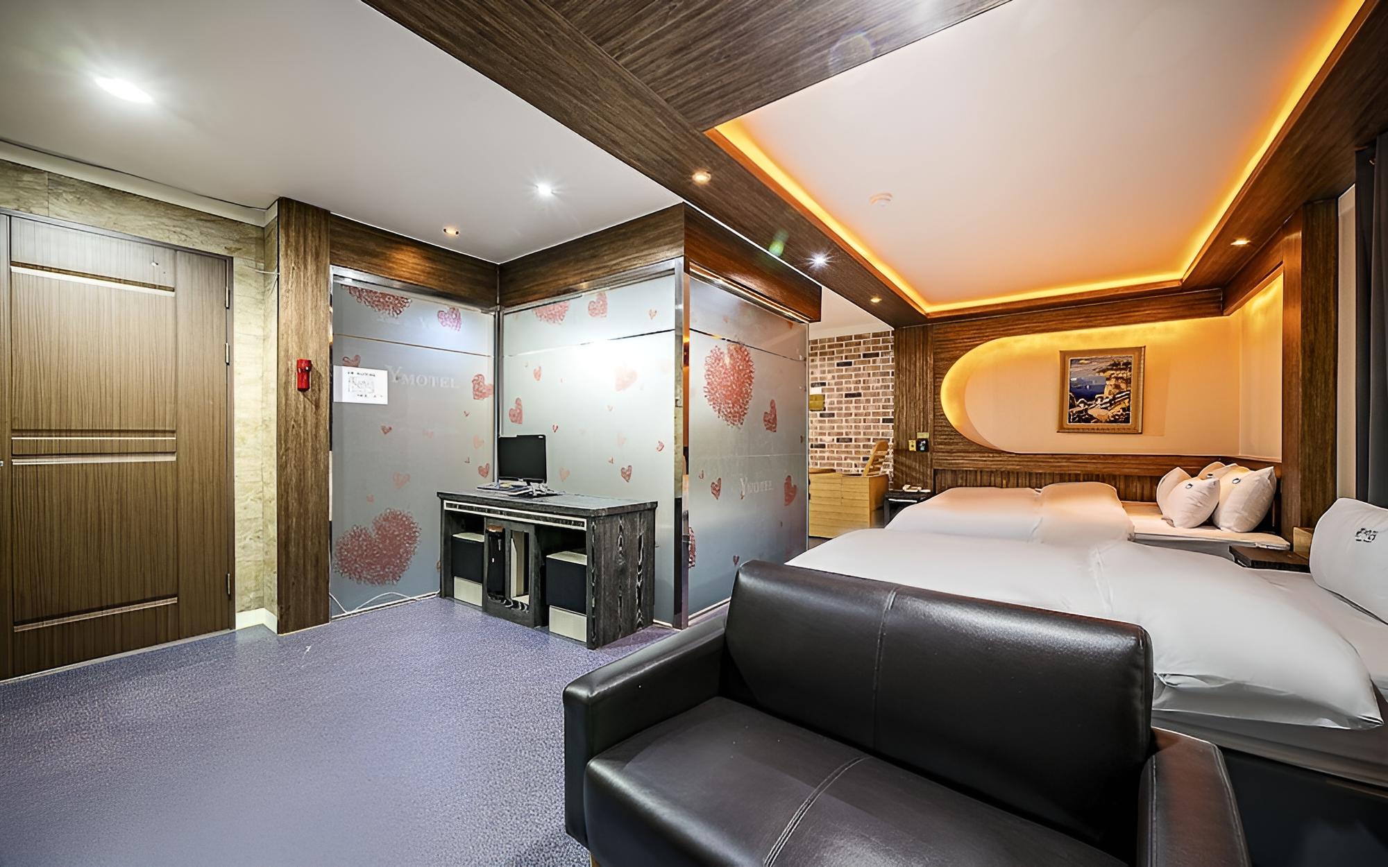 Gimhae Jangyu Vibe Hotel