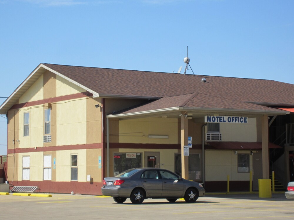 First Western Inn