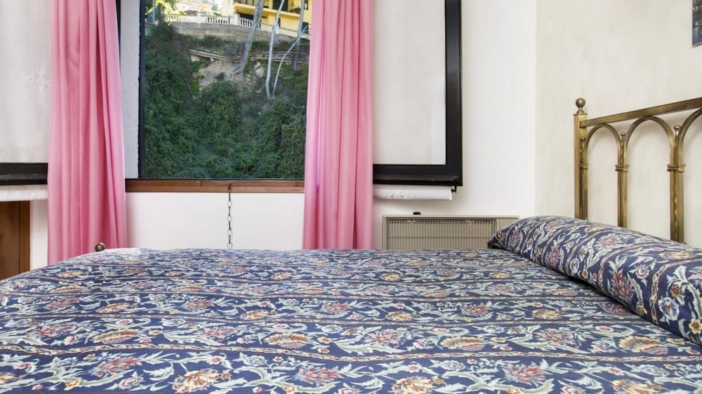 Arcos H1 in Begur With 2 Bedrooms and 1 Bathrooms